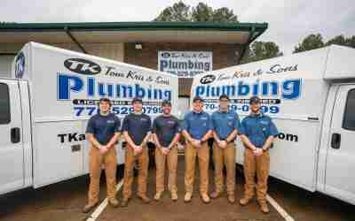 Plumbing Emergency? 5 Things to Do While Waiting for Plumber to Arrive